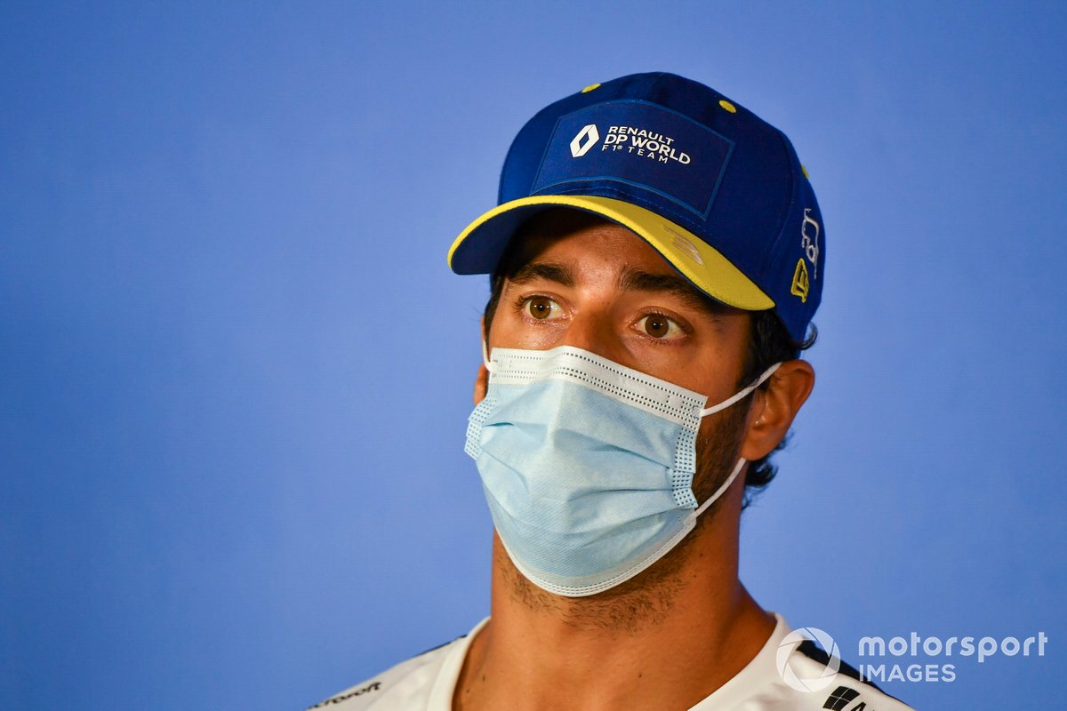 Daniel Ricciardo, Renault F1 Team durante la conferenza stampa