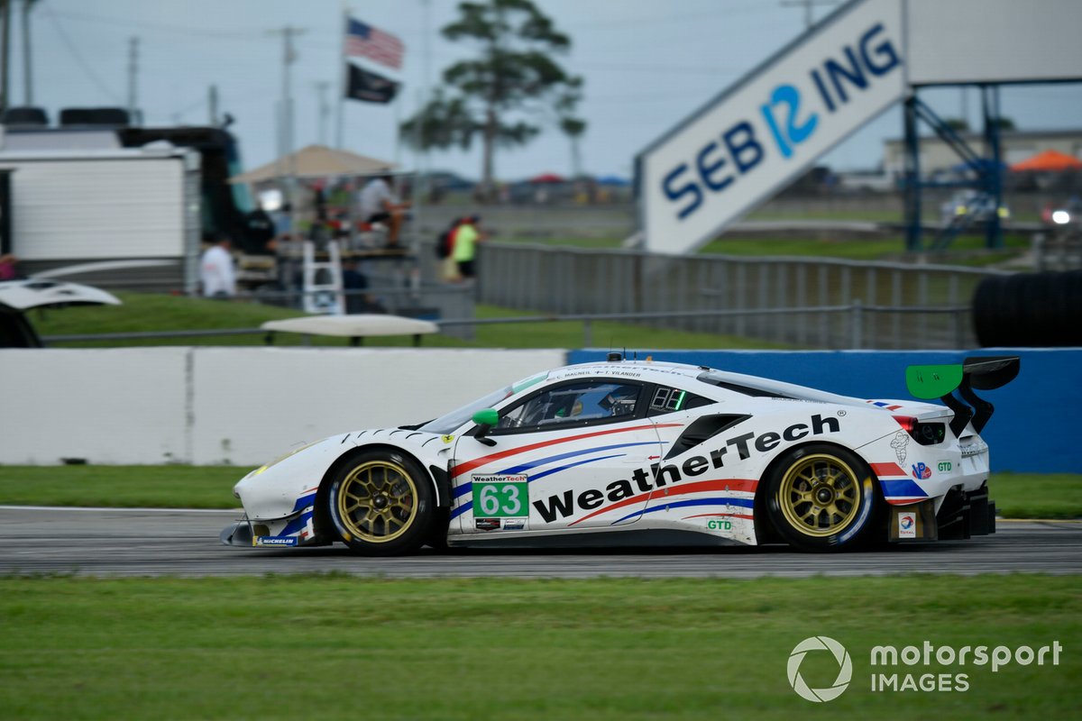 #63 Scuderia Corsa Ferrari 488 GT3, GTD: Cooper MacNeil, Toni Vilander