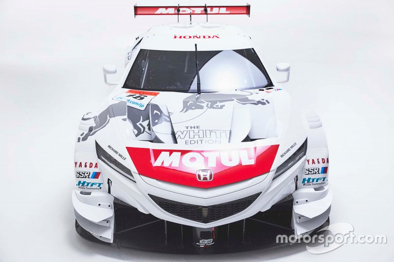 Тестовая модификация автомобиля #16 MUGEN NSX-GT в расцветке «Белый Red Bull»