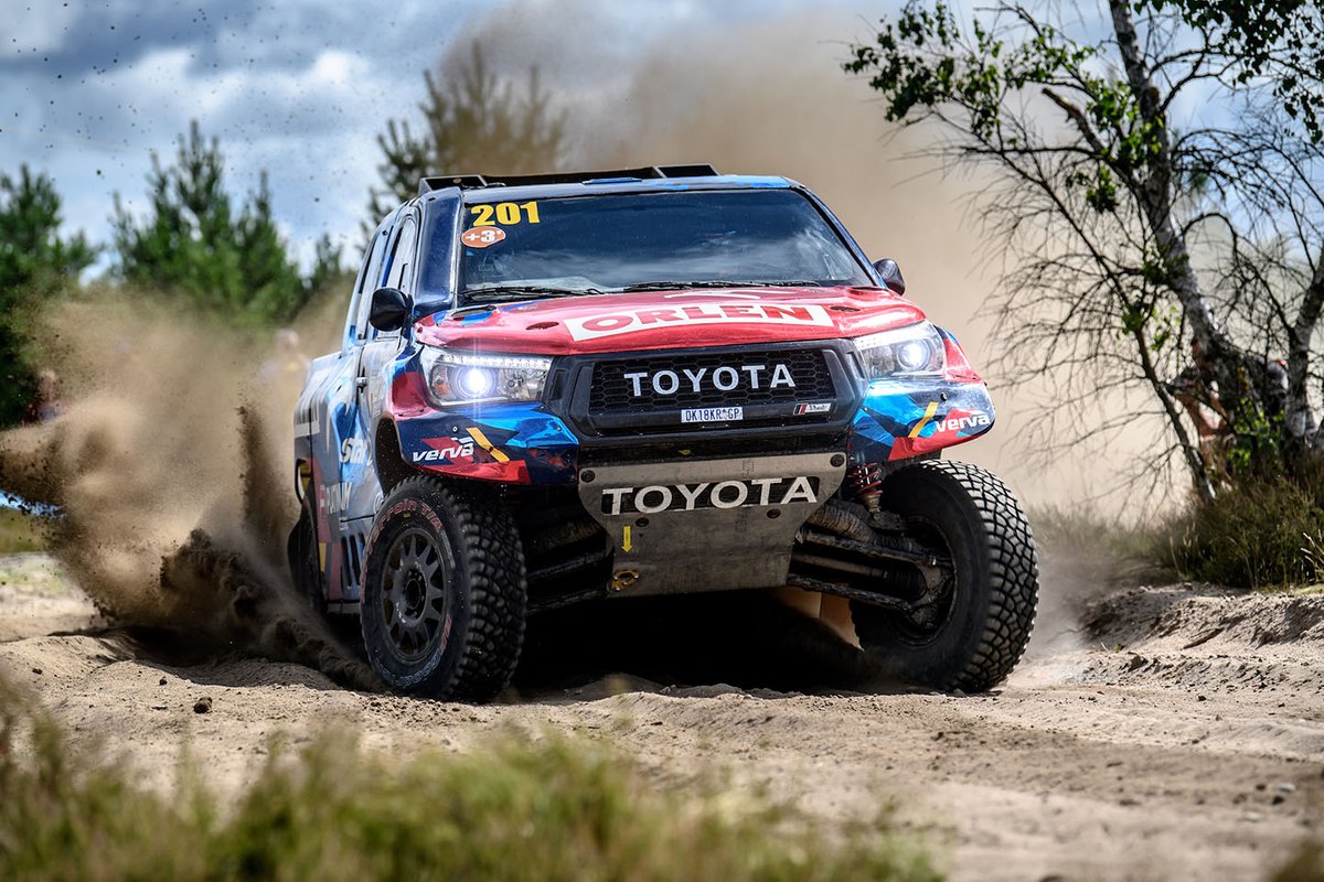 Kuba Przygoński, Timo Gottschalk, Toyota Hillux