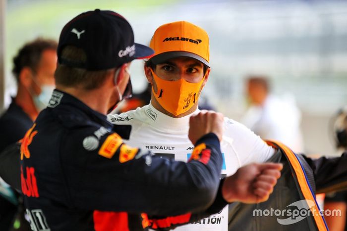 Carlos Sainz Jr., McLaren, Max Verstappen, Red Bull Racing