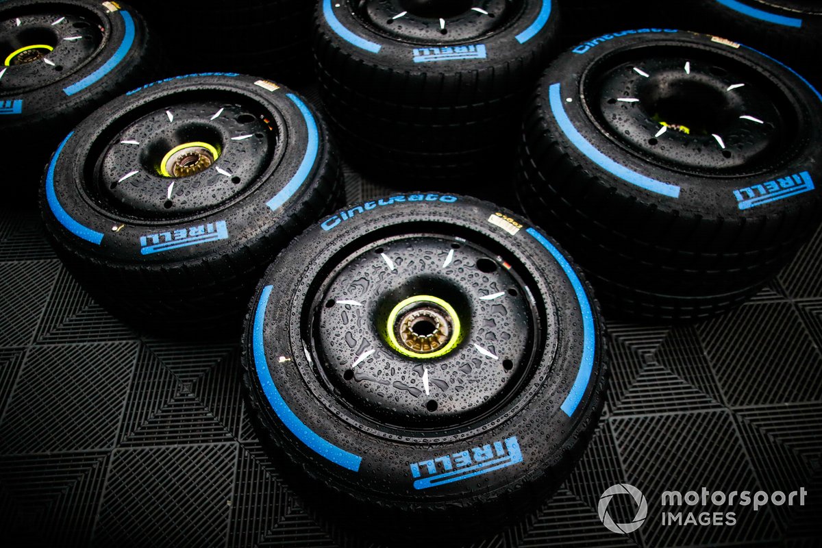 Neumáticos de lluvia Pirelli
