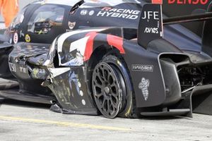 #7 Toyota Gazoo Racing Toyota GR010 - Híbrido: Mike Conway, Kamui Kobayashi, Nyck de Vries