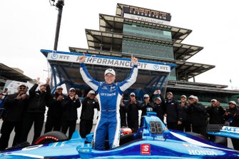 Pole Award Winner Felix Rosenqvist, Chip Ganassi Racing Honda