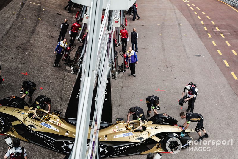 Andre Lotterer, DS TECHEETAH, DS E-Tense FE19 is pushed back into the garage