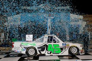 Race Winner Ross Chastain, Niece Motorsports, Chevrolet Silverado TruNorth/Paul Jr. Designs