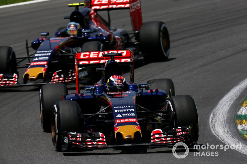 Max Verstappen, Toro Rosso STR10, leads Carlos Sainz Jr., Toro Rosso STR10