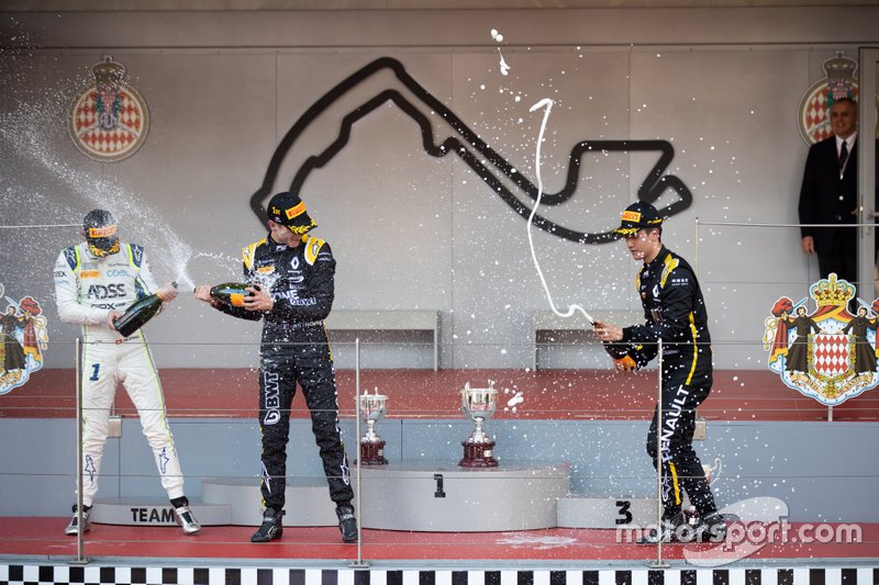 Guanyu Zhou, UNI Virtuosi Racing, Anthoine Hubert, Arden, Louis Deletraz, Carlin