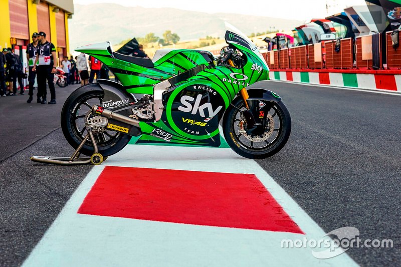 Livrea tricolore sulla moto di Luca Marini, Sky Racing Team VR46