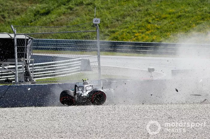 L'accident de Valtteri Bottas, Mercedes AMG W10 