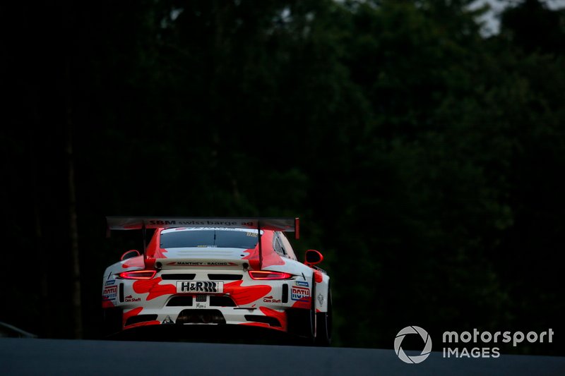 #12 Manthey-Racing Porsche 911 GT3 R: Otto Klohs, Lars Kern, Dennis Olsen, Matteo Cairoli