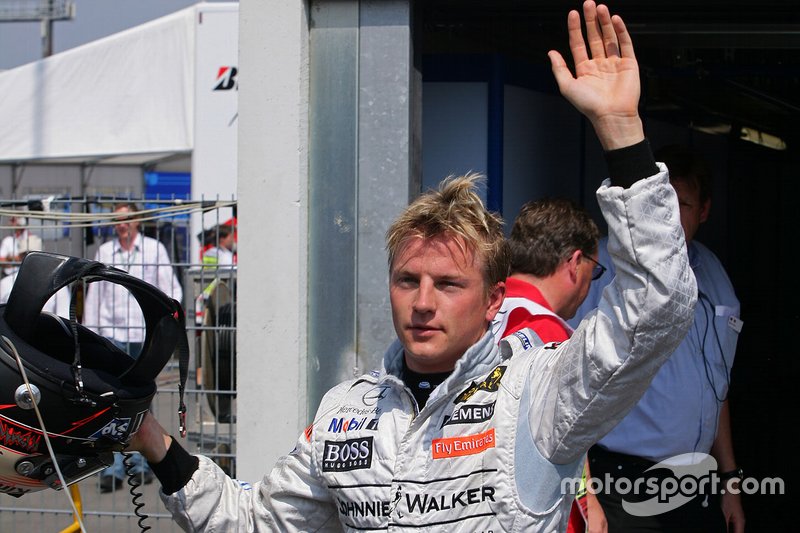 Polesitter Kimi Raikkonen in parc ferme