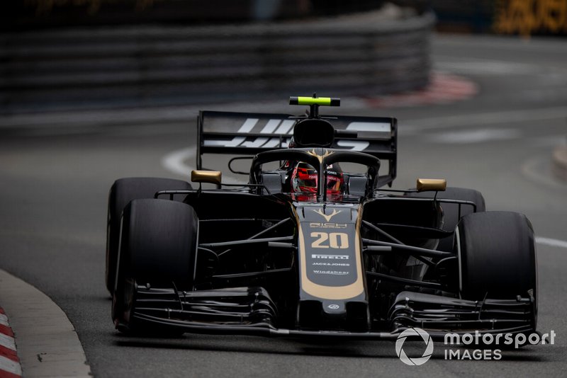 5: Kevin Magnussen, Haas F1 Team VF-19, 1'11.109