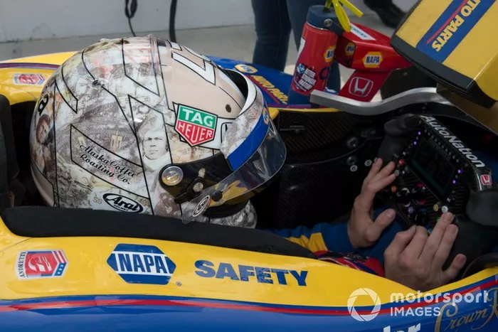 Alexander Rossi, Andretti Autosport Honda con un casco de Steve McQueen 
