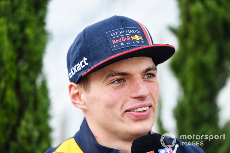 Max Verstappen, Red Bull Racing parla con i media