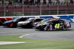 Four-Wide-Racing im All-Star-Race 2019 in Charlotte: Jimmie Johnson, Martin Truex Jr., Denny Hamlin, Alex Bowman