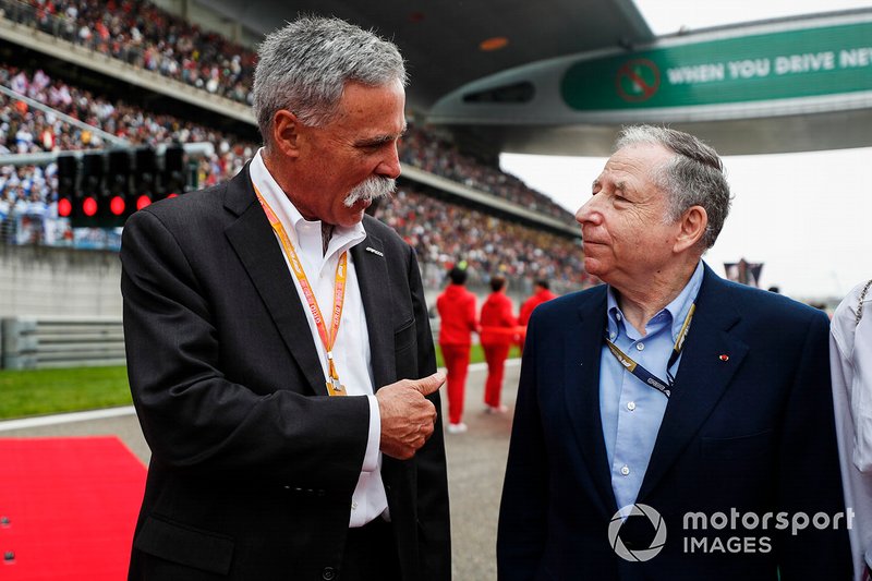 Chase Carey, Chairman, Formula 1 and Jean Todt, President, FIA on the grid