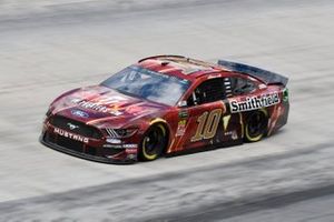 Aric Almirola, Stewart-Haas Racing, Ford Mustang SHAZAM! / Smithfield