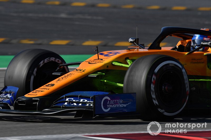 Carlos Sainz Jr., McLaren MCL34 con parafina
