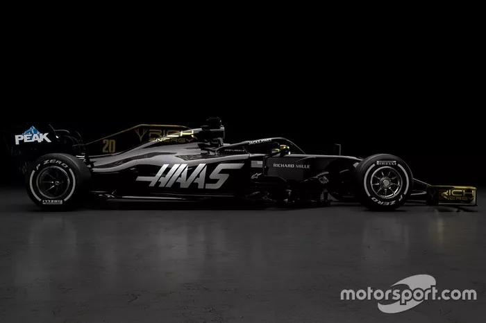Haas F1 Team VF-19
