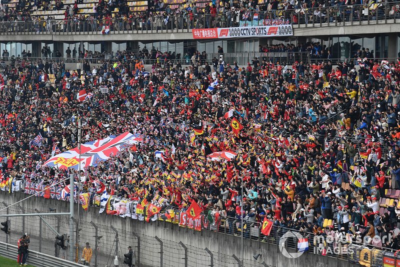 Crowd support for Lewis Hamilton, Mercedes AMG F1, and Sebastian Vettel, Ferrari