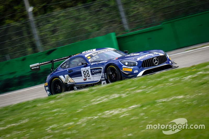 #88 Mercedes-AMG Team Akka ASP Mercedes-AMG GT3: Vincent Abril, Michael Meadows, Raffaele Marciello