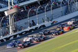 Start: Cole Custer führt