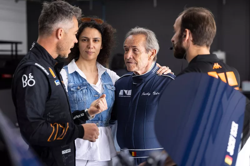 Jacky Ickx, Genesis Magma Racing Genesis, Anouck Abadie, Genesis Magma Racing, André Lotterer, Genesis Magma Racing