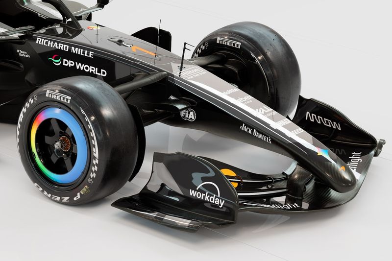 McLaren MCL40 Livrée pour les essais à Barcelone 