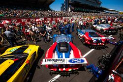 №67 Ford Chip Ganassi Racing Ford GT: Энди Приоль, Харри Тинкнелл, Пипо Дерани