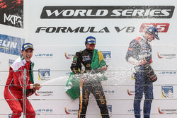 Podium: Ganaddor, Podium: Pietro Fittipaldi, Lotus , segundo, Podium: Alfonso Celis Jr., Fortec Moto