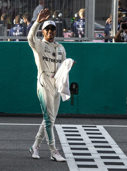 Обладатель поула Льюис Хэмилтон, Mercedes AMG F1