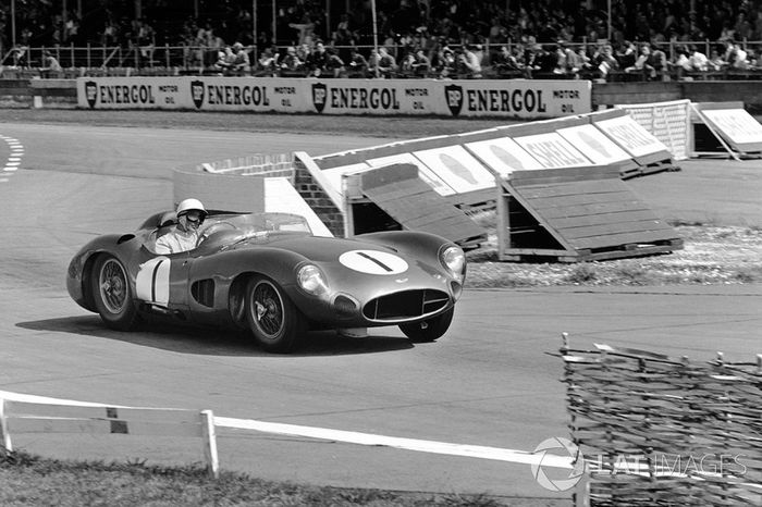 #1 Aston Martin DBR1: Stirling Moss, Roy Salvadori