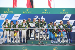 Podium: 1. Timo Bernhard, Earl Bamber, Brendon Hartley, Porsche Team, 2. Ho-Pin Tung, Oliver Jarvis,