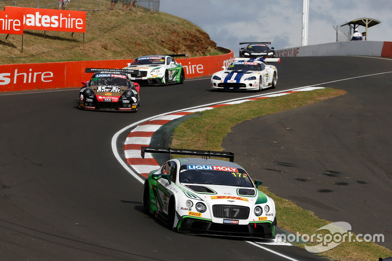 #17 Bentley Team M-Sport, Bentley Continential GT3: Andy Soucek, Maxime Soulet, Vincent Abril