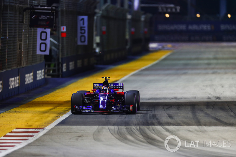 Carlos Sainz Jr., Scuderia Toro Rosso STR12