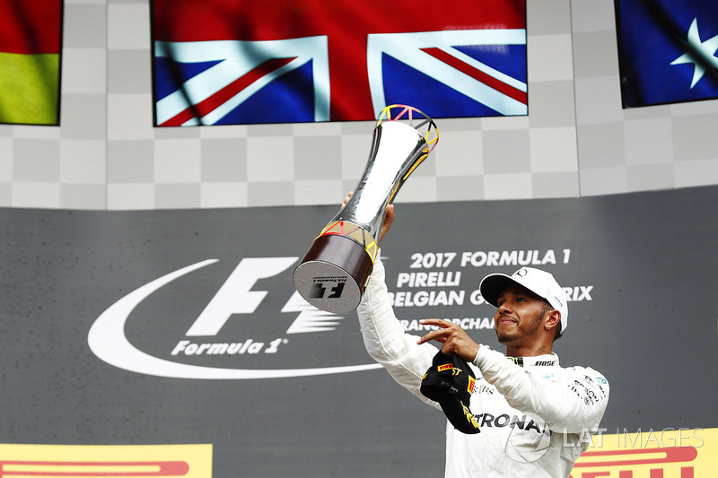 Podio: il vincitore della gara Lewis Hamilton, Mercedes AMG F1