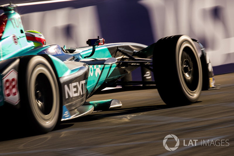 Oliver Turvey, NEXTEV TCR Formula E Team