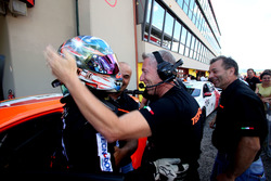 Il vincitore di Gara 1 Kevin Giacon, Opel Astra-TCR-TCR