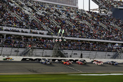 Chase Elliott, Hendrick Motorsports Chevrolet; Martin Truex Jr., Furniture Row Racing Toyota; Kurt Busch, Stewart-Haas Racing Ford; Kyle Larson, Chip Ganassi Racing Chevrolet; Kasey Kahne, Hendrick Motorsports Chevrolet