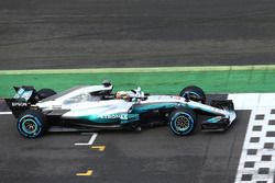 Lewis Hamilton, Mercedes AMG F1 W08 Hybrid