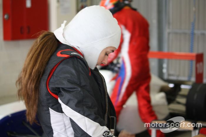Marta García en los test de la F4 Española en Navarra