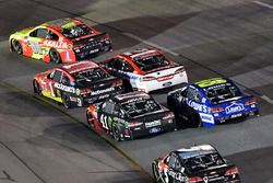 Dale Earnhardt Jr., Hendrick Motorsports Chevrolet, Jamie McMurray, Chip Ganassi Racing Chevrolet