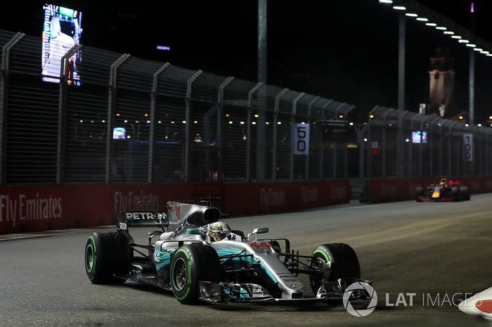 Lewis Hamilton, Mercedes AMG F1 F1 W08  líder