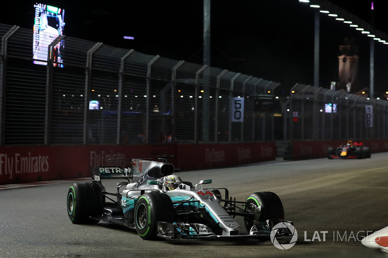 Lewis Hamilton, Mercedes AMG F1 F1 W08 al comando