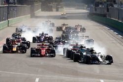 Lewis Hamilton, Mercedes AMG F1 W08 leads at the start of the race