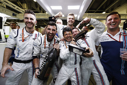Williams team viert de derde plaats van Lance Stroll