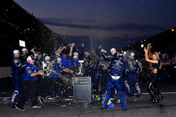 1. Kasey Kahne, Hendrick Motorsports Chevrolet