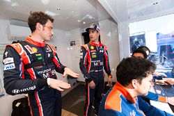 Dani Sordo, Hyundai Motorsport, Thierry Neuville, Hyundai Motorsport