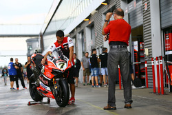 La moto de Chaz Davies, Ducati Team